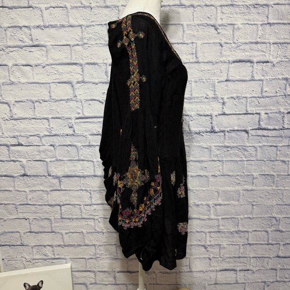 Free People Arianna Tunic Top Sz large Peasant Boho Embroidered Crinkled - Picture 9 of 16